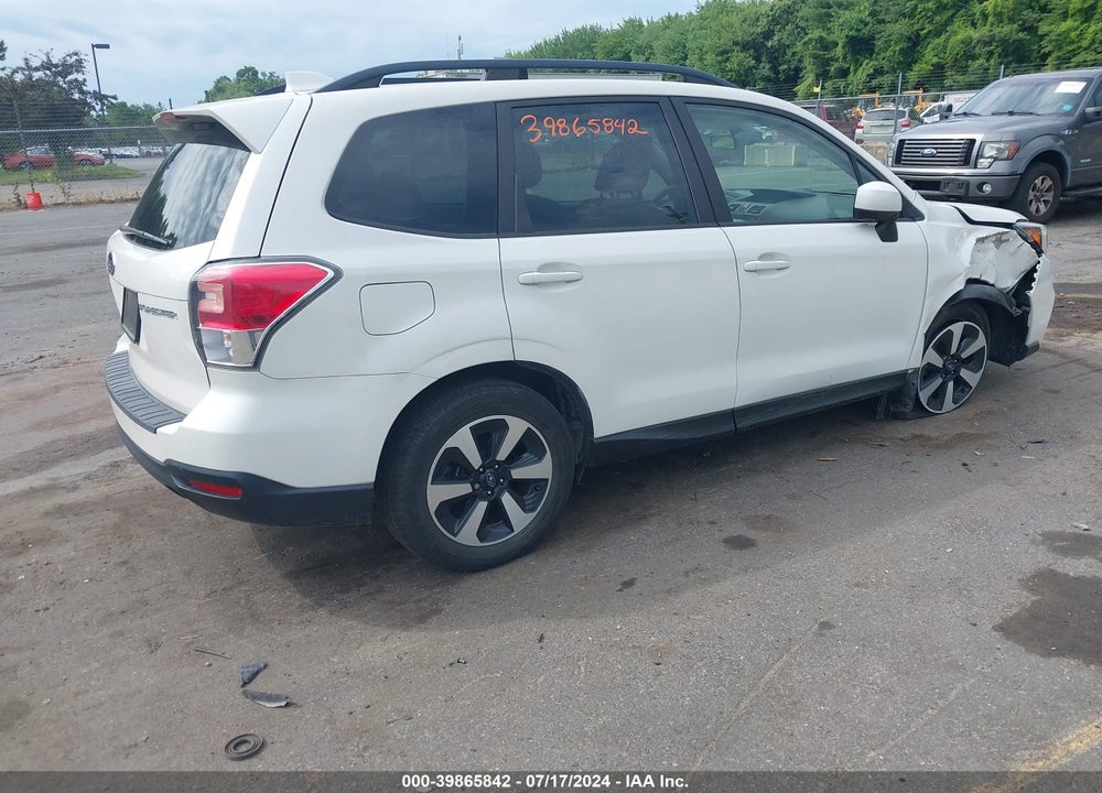 2018 SUBARU FORESTER 2.5I PREMIUM VIN: JF2SJAGC9JH471290