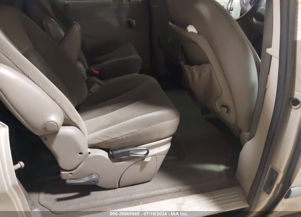 2005 CHRYSLER TOWN & COUNTRY VIN: 1C4GP45RX5B112728