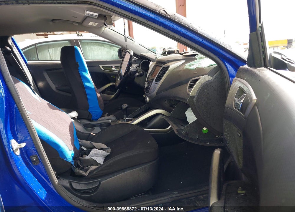2013 HYUNDAI VELOSTER VIN: KMHTC6AD6DU153369