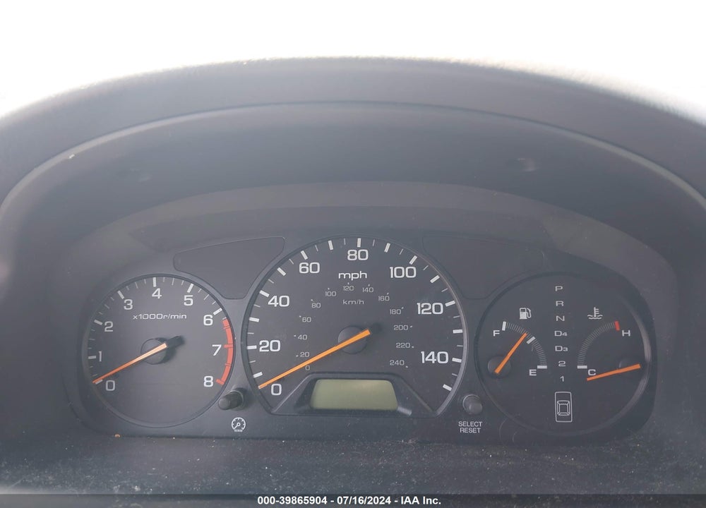 2002 HONDA ACCORD 2.3 VP VIN: 1HGCF86672A002543