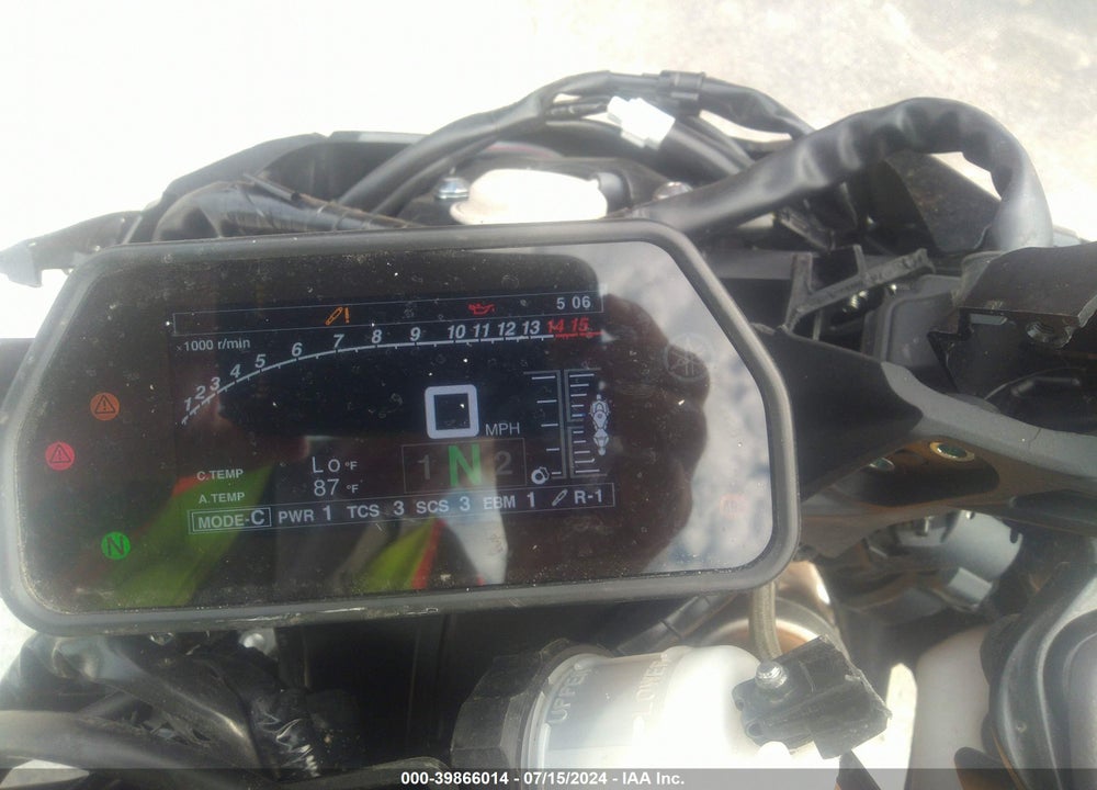 2023 YAMAHA YZFR1M VIN: JYARN67E5PA000606