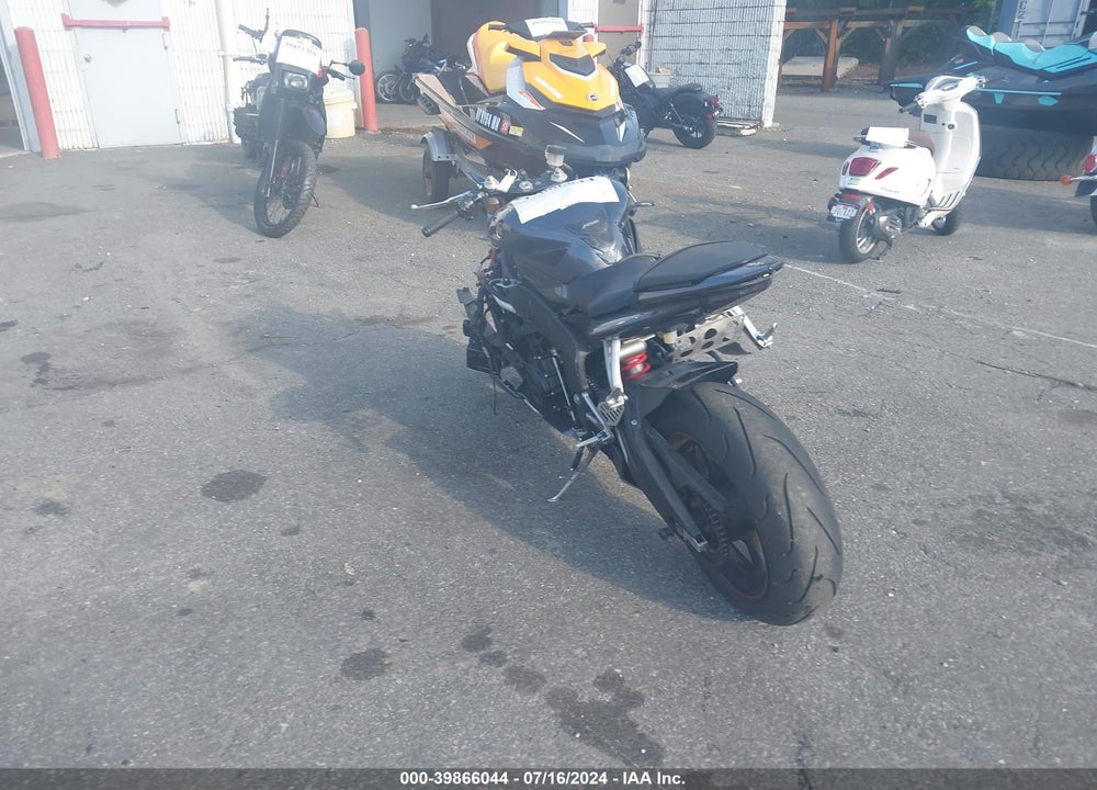 2007 YAMAHA YZFR6 L VIN: JYARJ12E07A020722