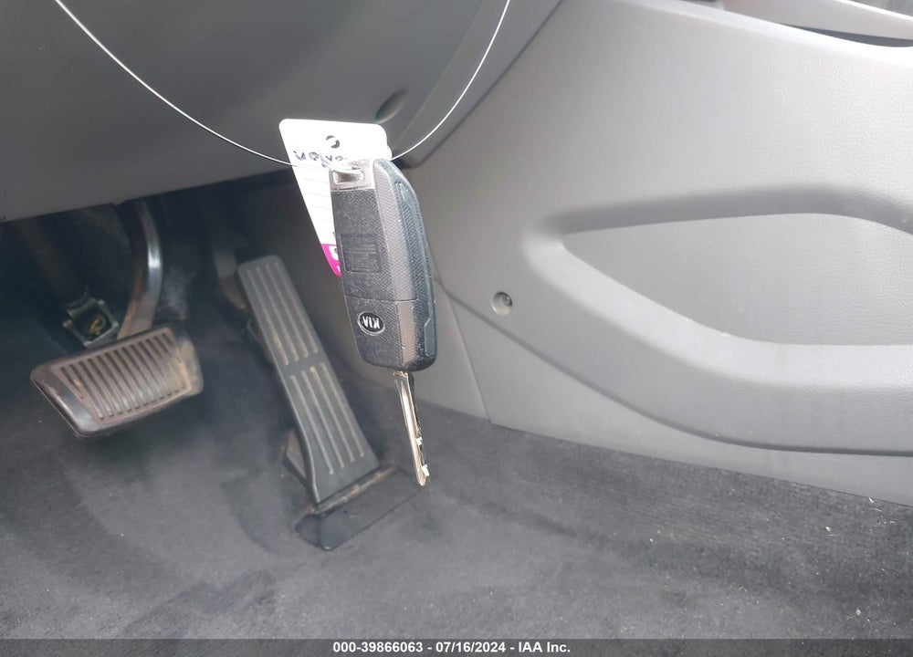 2017 KIA FORTE LX VIN: 3KPFL4A76HE081755