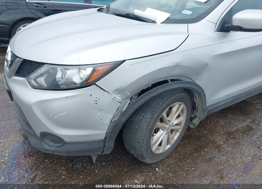 2017 NISSAN ROGUE SPORT S VIN: JN1BJ1CP4HW019859