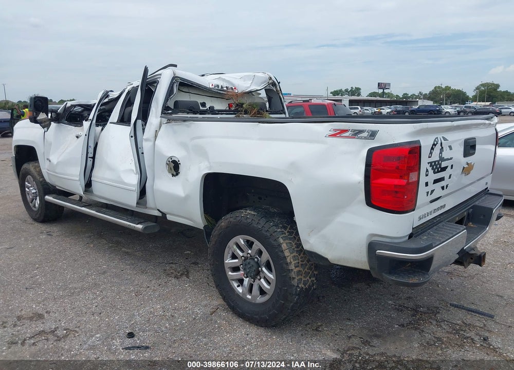 2017 CHEVROLET SILVERADO 2500HD LT VIN: 1GC1KVEG5HF174740