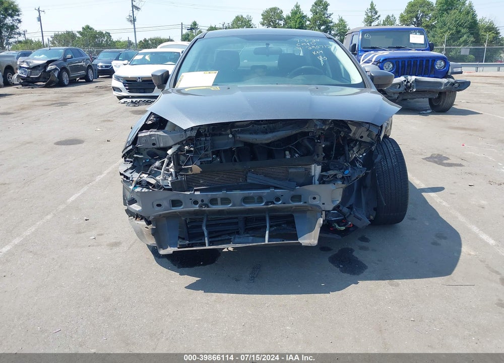 2018 FORD FOCUS SE VIN: 1FADP3F26JL290712