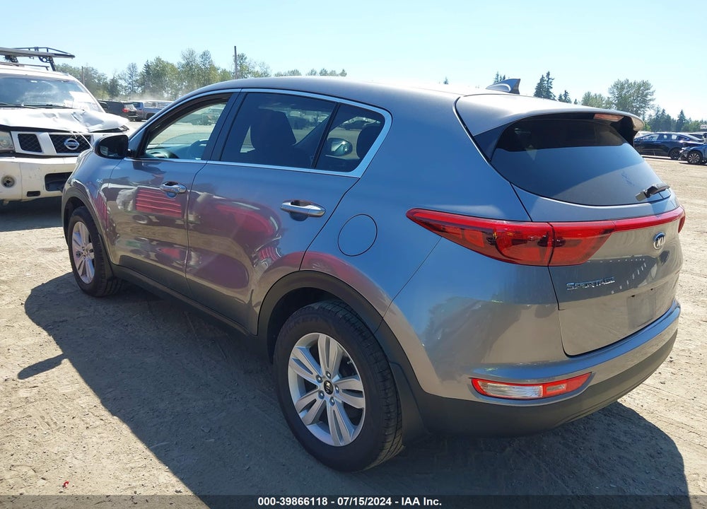 2018 KIA SPORTAGE LX VIN: KNDPMCAC0J7382455
