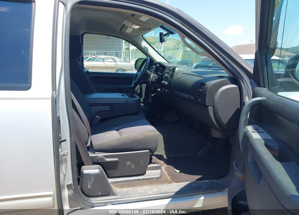 2010 CHEVROLET SILVERADO 1500 LT VIN: 1GCSKSE30AZ116992