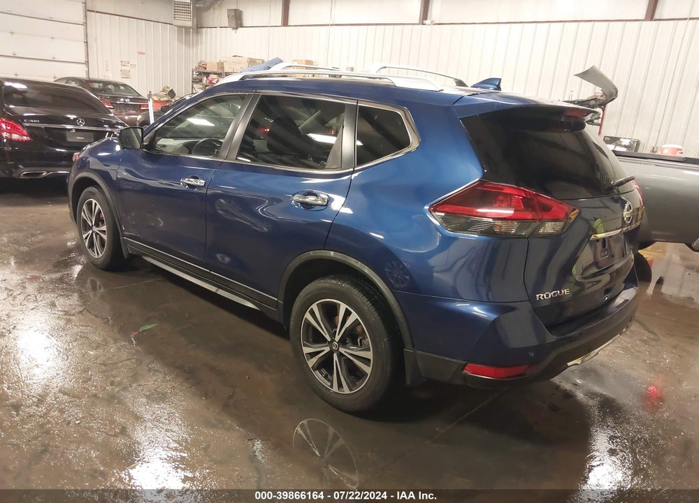 2019 NISSAN ROGUE SV VIN: JN8AT2MV6KW402381