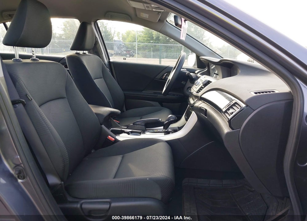 2017 HONDA ACCORD LX VIN: 1HGCR2F38HA236130