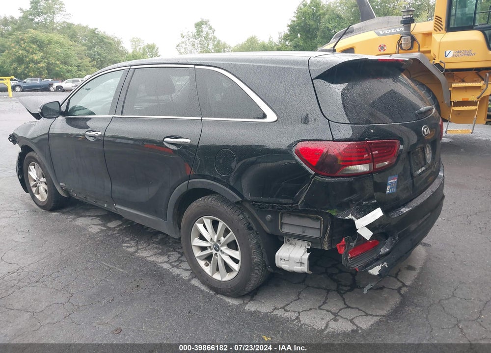 2019 KIA SORENTO 2.4L LX VIN: 5XYPGDA37KG563487