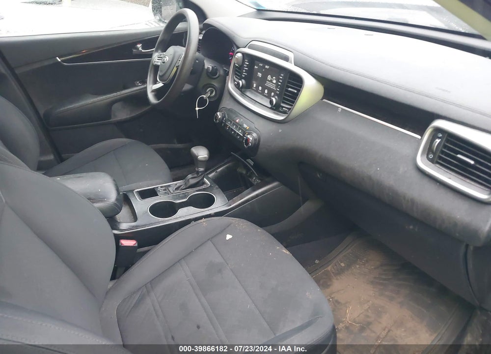 2019 KIA SORENTO 2.4L LX VIN: 5XYPGDA37KG563487