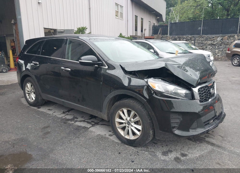 2019 KIA SORENTO 2.4L LX VIN: 5XYPGDA37KG563487
