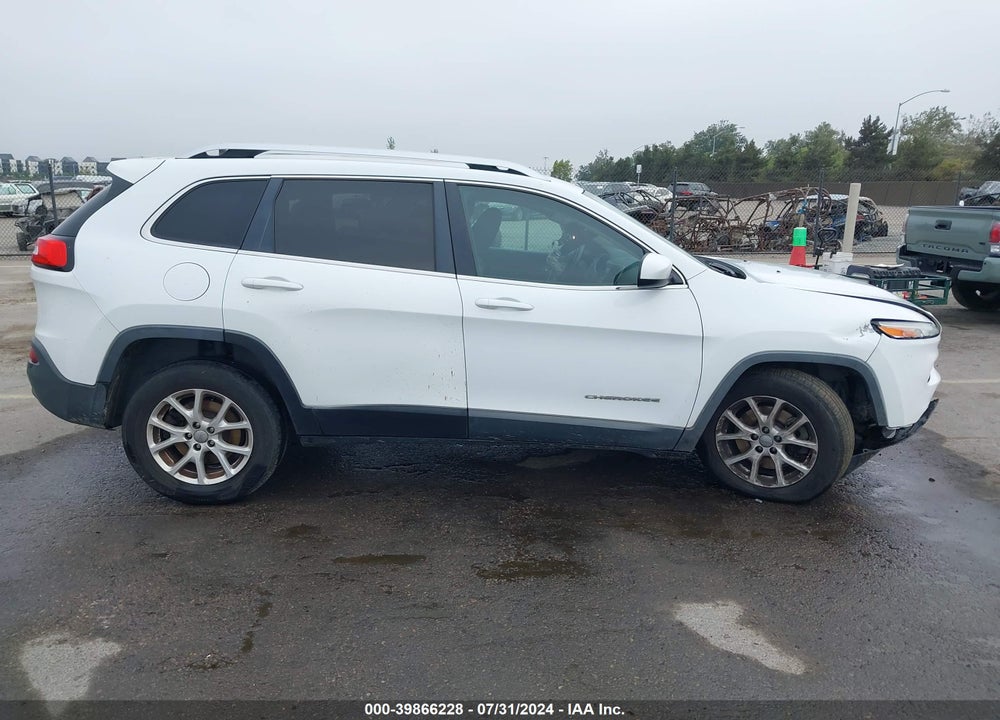 2014 JEEP CHEROKEE LATITUDE VIN: 1C4PJLCS3EW319813