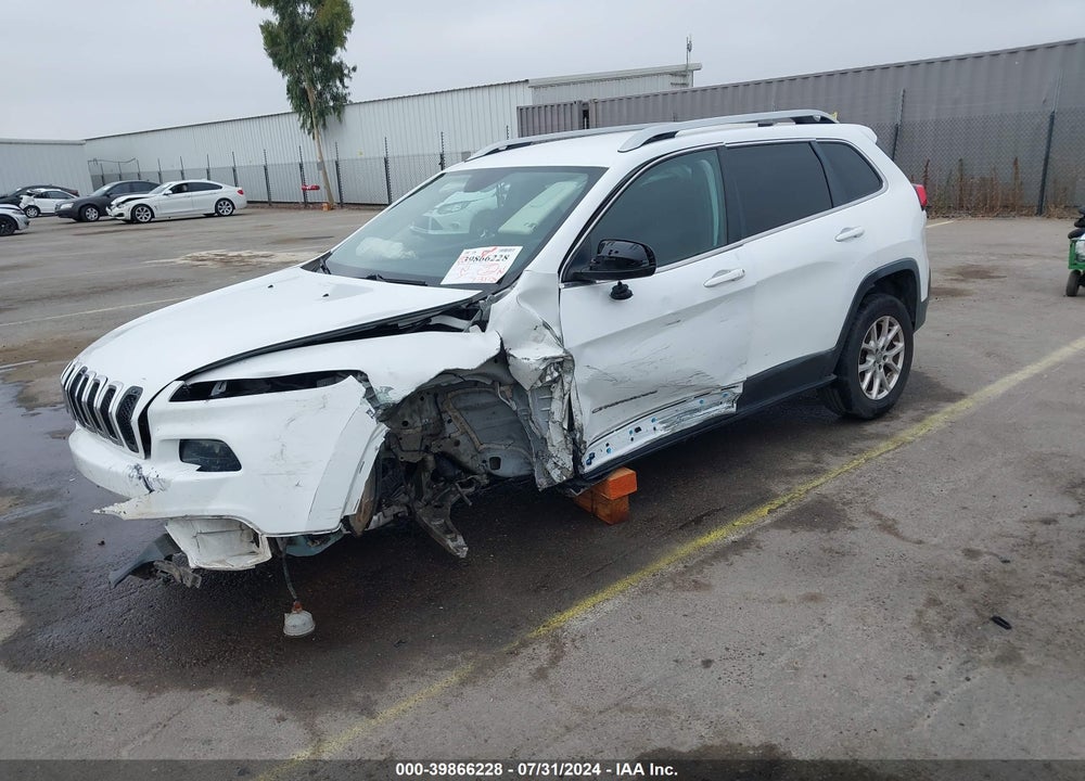 2014 JEEP CHEROKEE LATITUDE VIN: 1C4PJLCS3EW319813