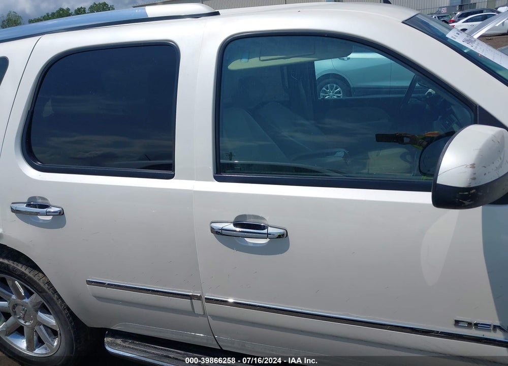 2013 GMC YUKON DENALI VIN: 1GKS2EEF3DR222244