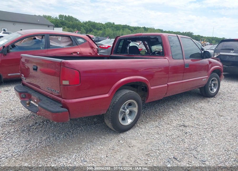 2003 CHEVROLET S-10 LS VIN: 1GCCS19H238257964