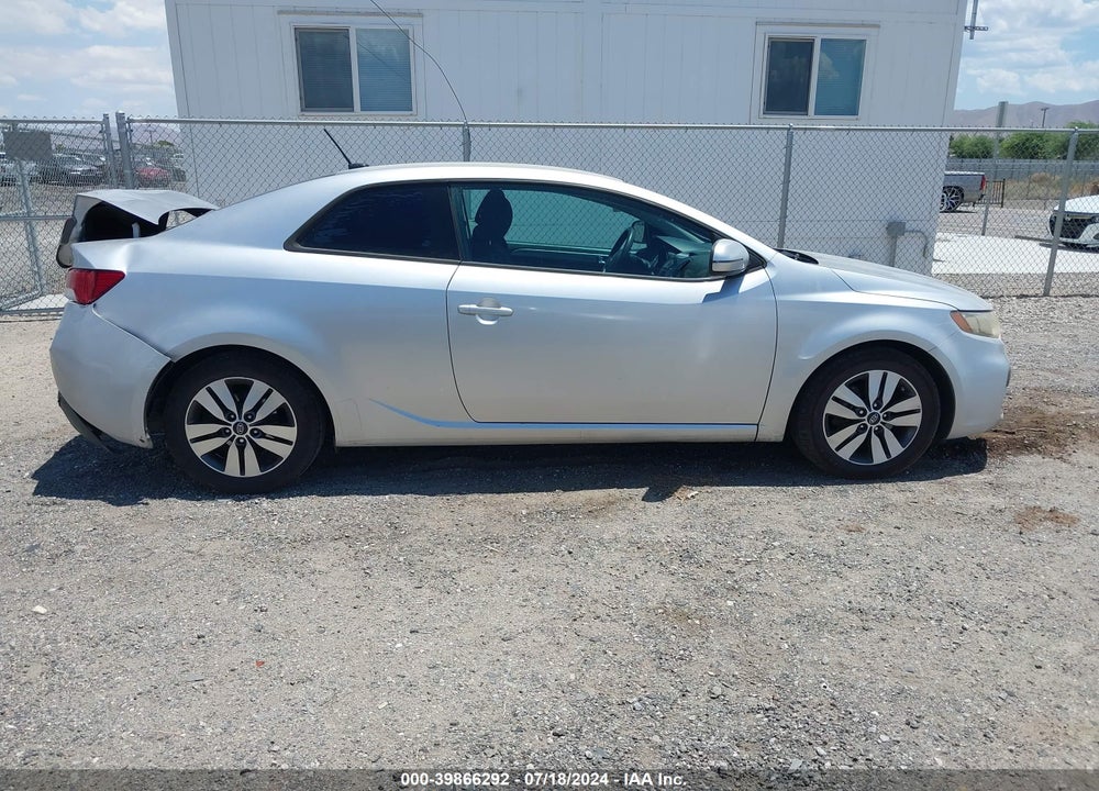 2013 KIA FORTE KOUP EX VIN: KNAFU6A26D5670210