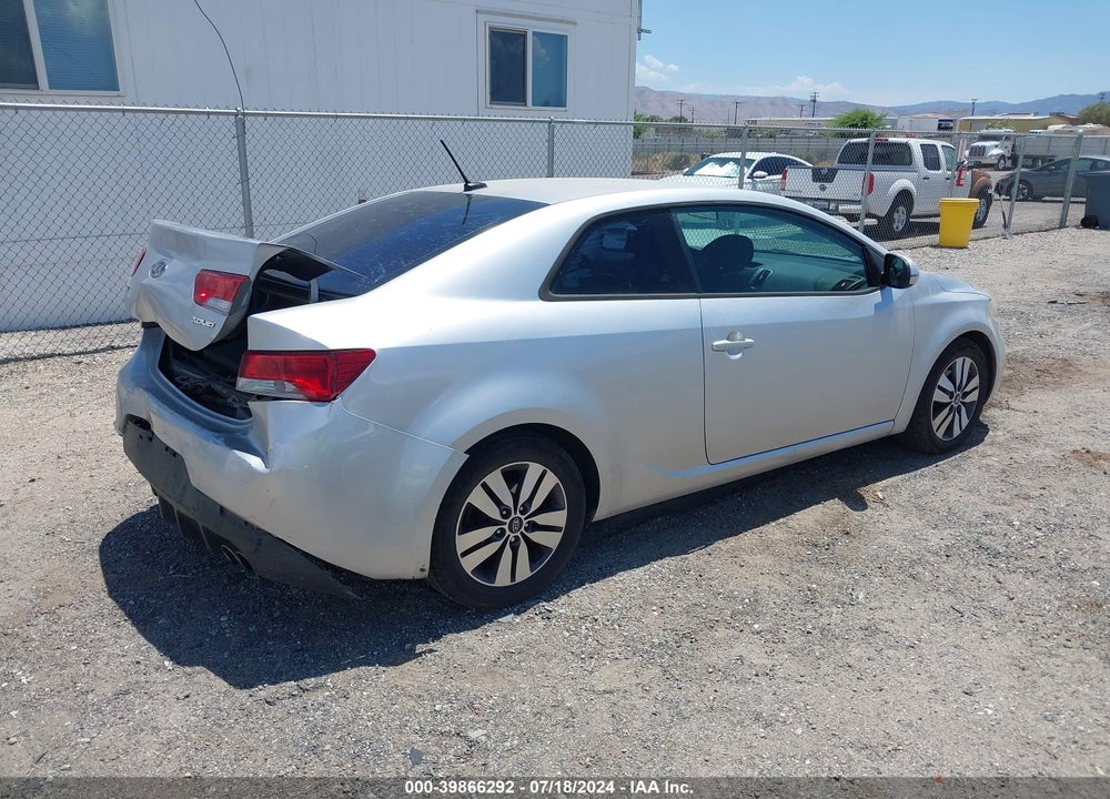 2013 KIA FORTE KOUP EX VIN: KNAFU6A26D5670210