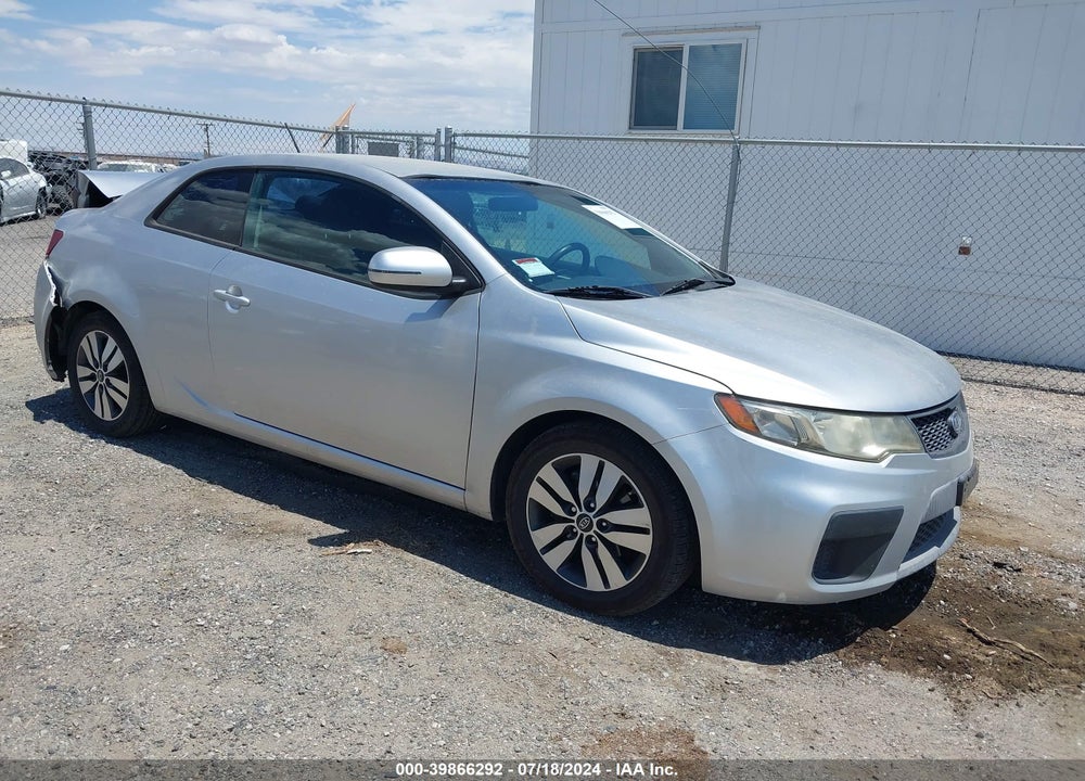 2013 KIA FORTE KOUP EX VIN: KNAFU6A26D5670210