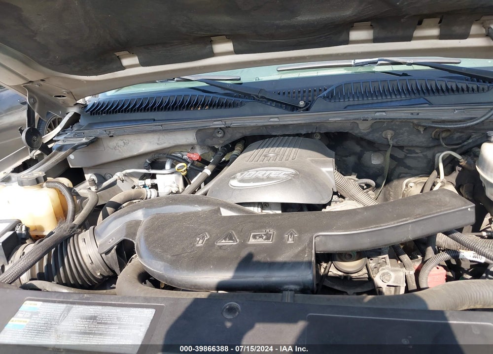 2005 GMC YUKON SLE VIN: 1GKEC13V85R156806