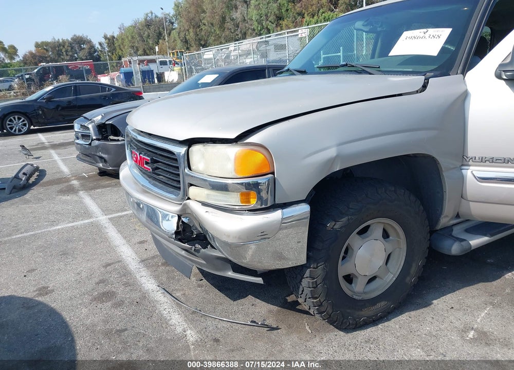 2005 GMC YUKON SLE VIN: 1GKEC13V85R156806