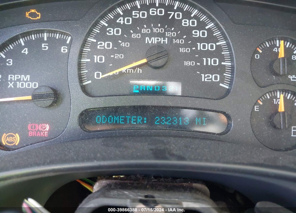 2005 GMC YUKON SLE VIN: 1GKEC13V85R156806