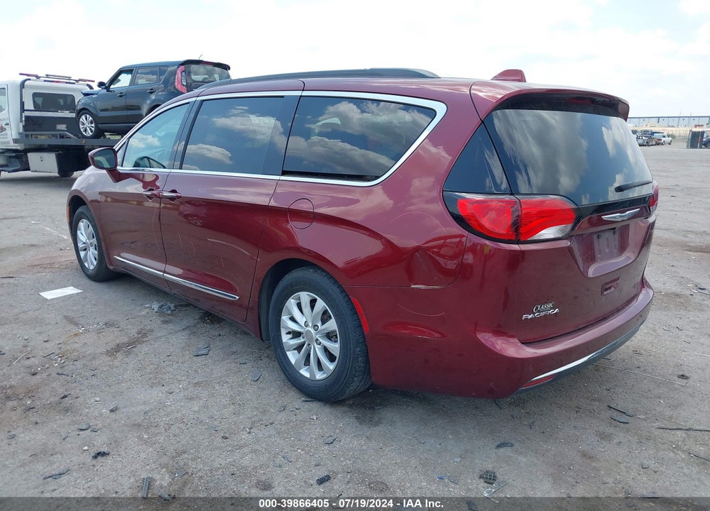 2017 CHRYSLER PACIFICA TOURING L VIN: 2C4RC1BG5HR544056