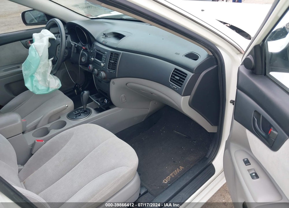 2009 KIA OPTIMA LX VIN: KNAGE228995326360