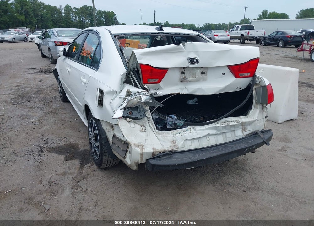 2009 KIA OPTIMA LX VIN: KNAGE228995326360