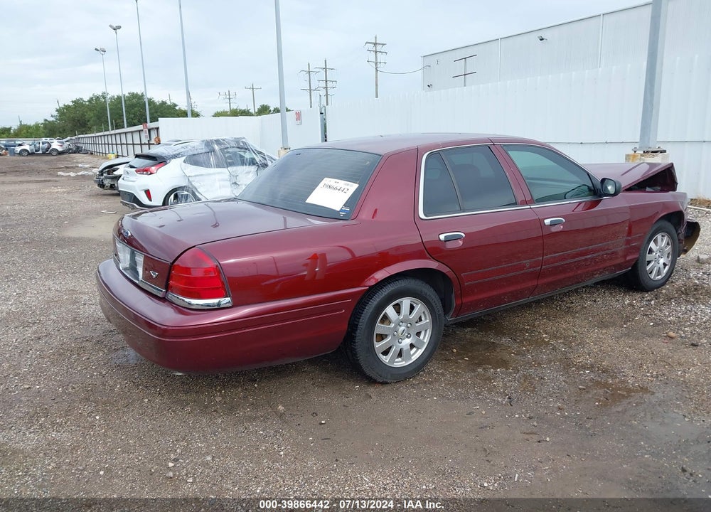 2008 FORD CROWN VICTORIA LX VIN: 2FAFP74VX8X121285