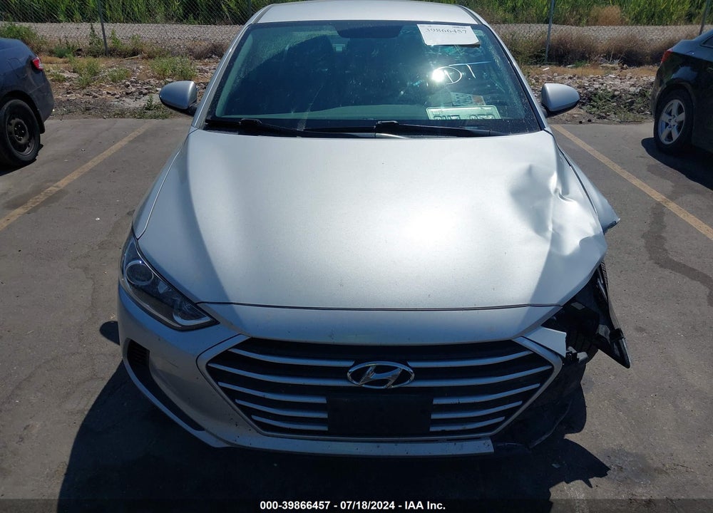 2018 HYUNDAI ELANTRA SEL VIN: 5NPD84LFXJH216427