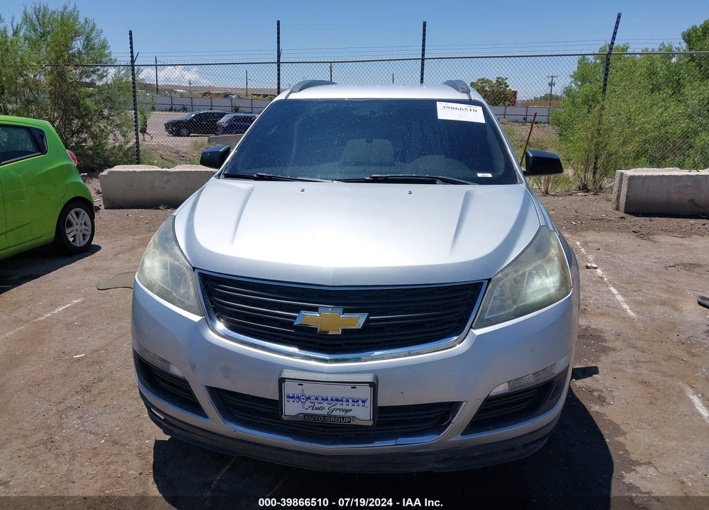 2017 CHEVROLET TRAVERSE LS VIN: 1GNKVFED5HJ305595