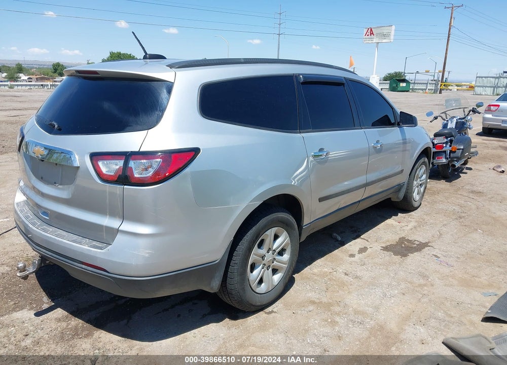 2017 CHEVROLET TRAVERSE LS VIN: 1GNKVFED5HJ305595