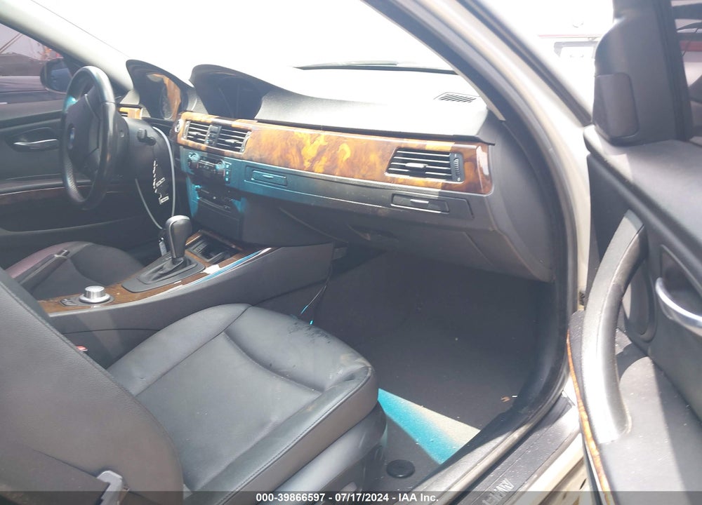 2006 BMW 325I VIN: WBAVB13526PT07132