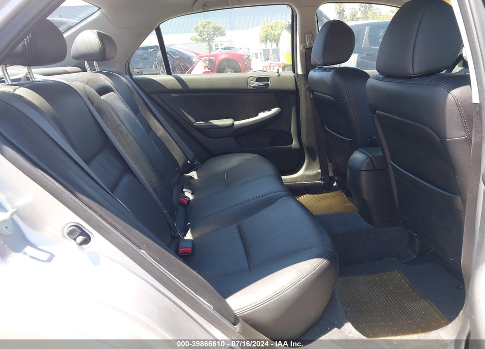 2004 HONDA ACCORD 2.4 EX VIN: JHMCM56814C009921