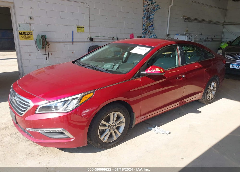 2015 HYUNDAI SONATA SE VIN: 5NPE24AF4FH172828