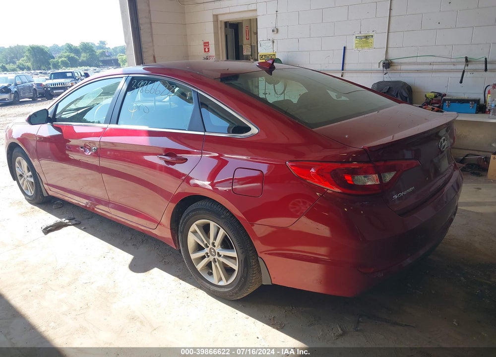 2015 HYUNDAI SONATA SE VIN: 5NPE24AF4FH172828