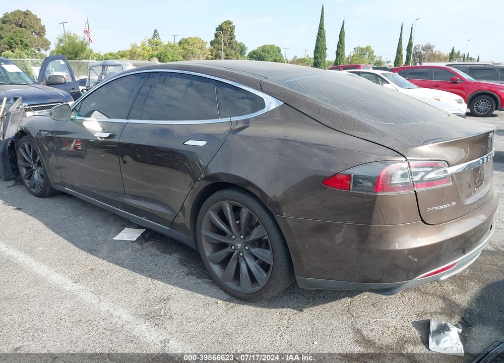 2014 TESLA MODEL S P85 VIN: 5YJSA1H13EFP51451