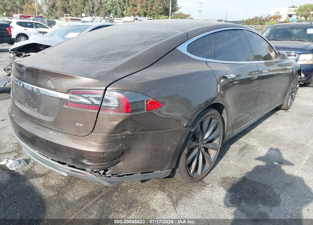 2014 TESLA MODEL S P85 VIN: 5YJSA1H13EFP51451