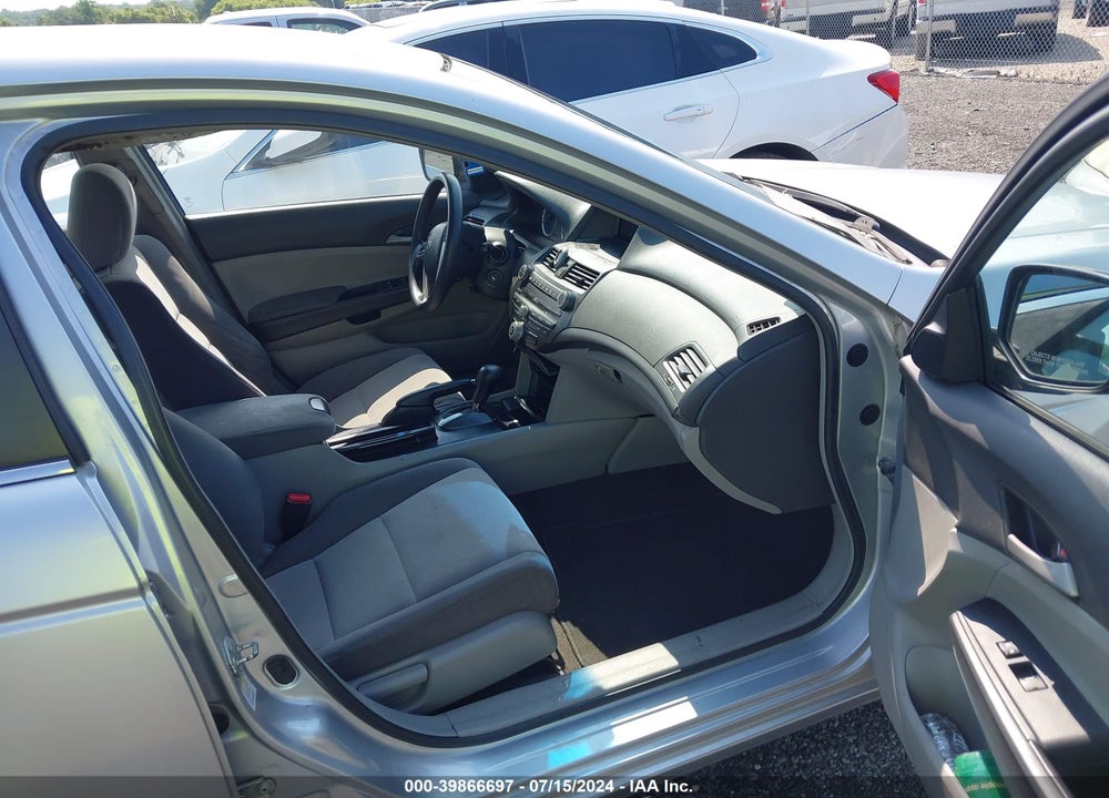 2008 HONDA ACCORD VIN: 1HGCP264X8A031830