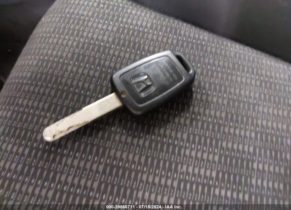 2015 HONDA FIT LX VIN: 3HGGK5H5XFM726607