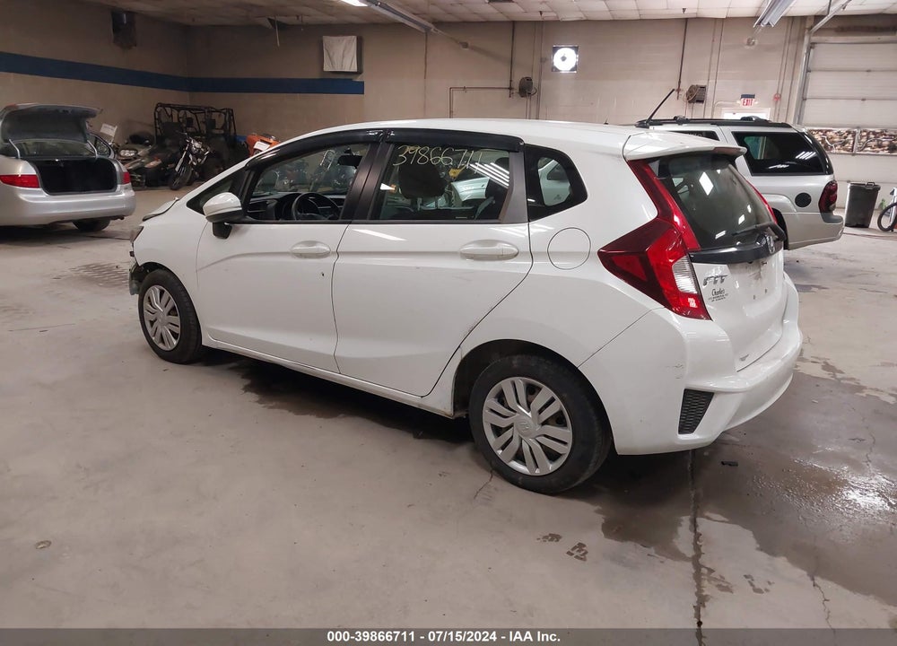 2015 HONDA FIT LX VIN: 3HGGK5H5XFM726607