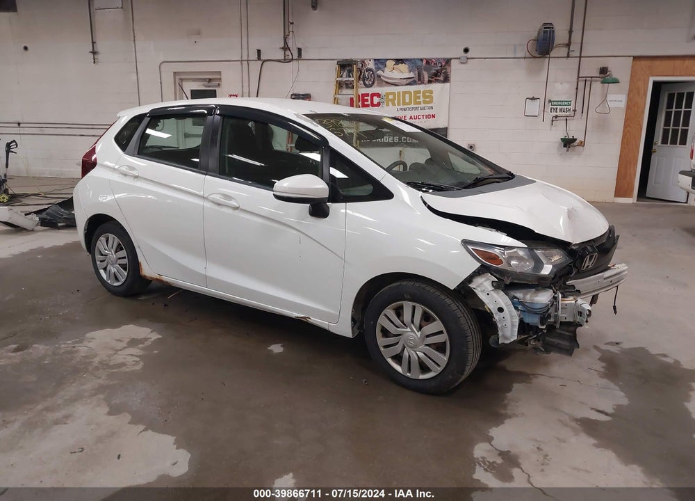 2015 HONDA FIT LX VIN: 3HGGK5H5XFM726607