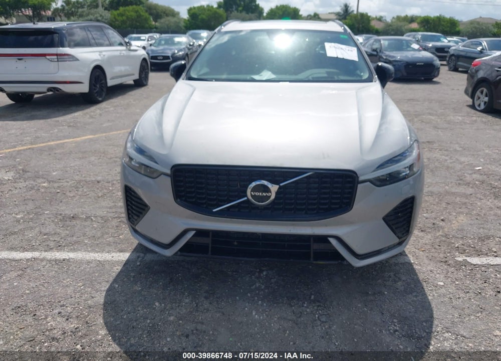 2023 VOLVO XC60 B5 ULTIMATE DARK THEME VIN: YV4L12RX8P1341234