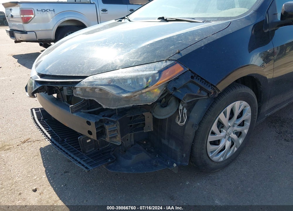2019 TOYOTA COROLLA LE VIN: 2T1BURHE0KC229921