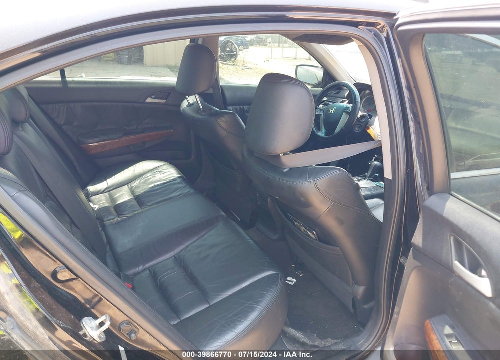 2011 HONDA ACCORD 2.4 EX-L VIN: 1HGCP2F89BA011806