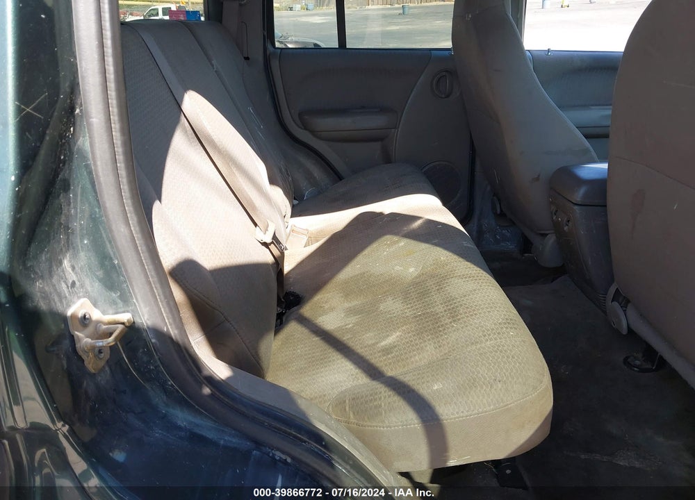 2002 JEEP LIBERTY SPORT VIN: 1J4GK48K52W322567