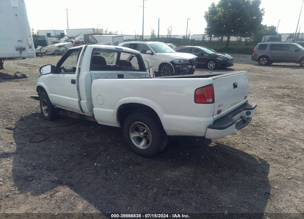 2000 CHEVROLET S-10 VIN: 1GCCS1457YK218567