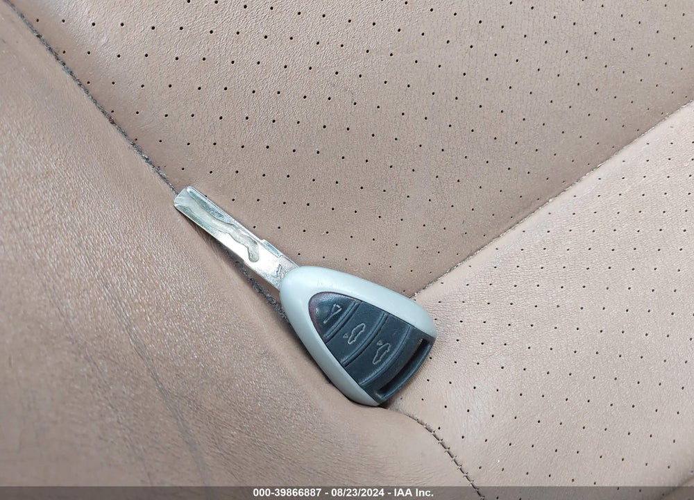 2007 PORSCHE CAYMAN VIN: WP0AA29817U760849